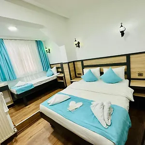 La Maison Bleue Hotel